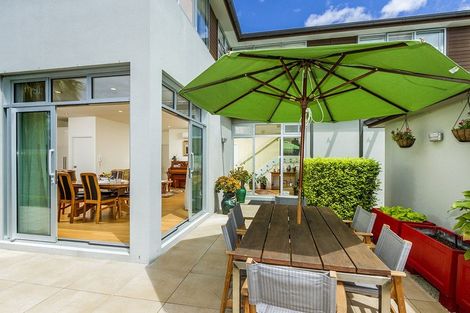 Photo of property in 8 Sylvan Park Avenue, Milford, Auckland, 0620