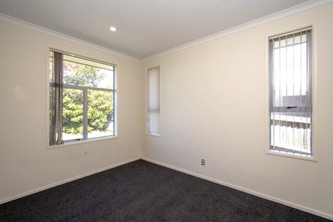 Photo of property in 14 Titirangi Crescent, Parklands, Christchurch, 8083