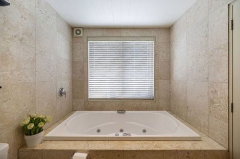 Photo of property in 17 Fox's Terrace, Arrowtown, 9302