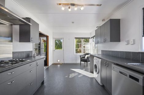 Photo of property in 8 Hillsview Crescent, Taumarunui, 3920