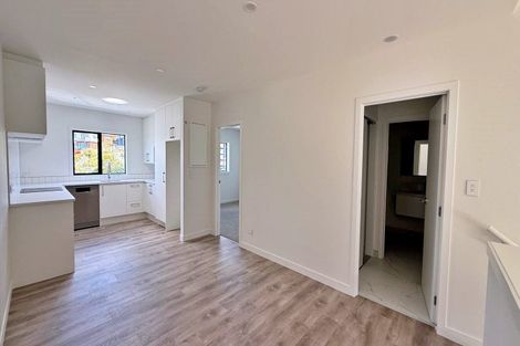 Photo of property in 5/3 Kawau Close, Orewa, 0931