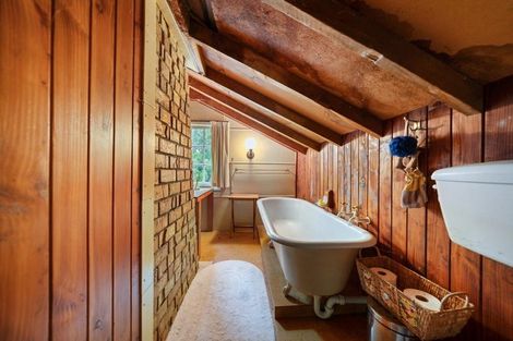 Photo of property in 130 Boord Crescent, Kumeu, 0891