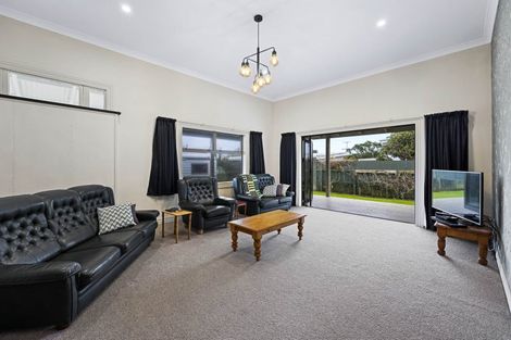 Photo of property in 57 King Street, Opunake, 4616