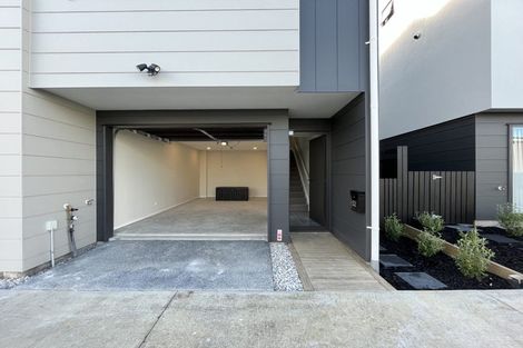 Photo of property in 52 Tukari Lane, Mangere Bridge, Auckland, 2022