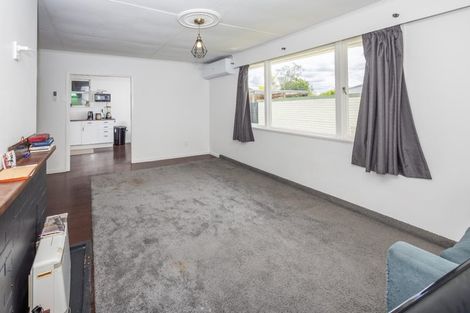 Photo of property in 1 Kenney Crescent, Fairfield, Hamilton, 3214