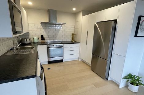 Photo of property in Quantum On Thorndon Quay, 4/163a Thorndon Quay, Pipitea, Wellington, 6011