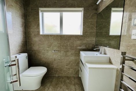 Photo of property in 16 Kira Road, Flat Bush, Auckland, 2016