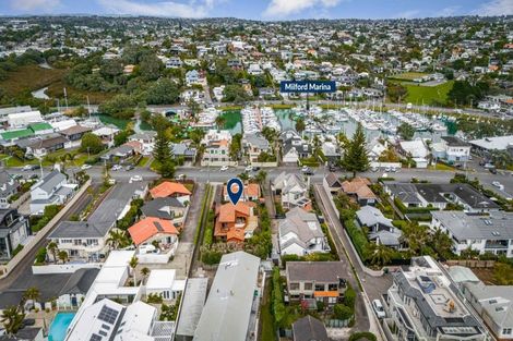Photo of property in 1/25 Craig Road, Milford, Auckland, 0620