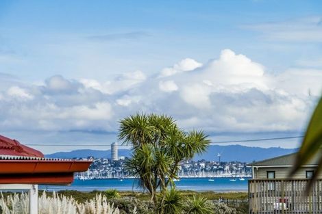 Photo of property in 25 Regent Street, Devonport, Auckland, 0624