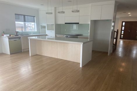Photo of property in 67 Rosewell Crescent, Flat Bush, Auckland, 2019