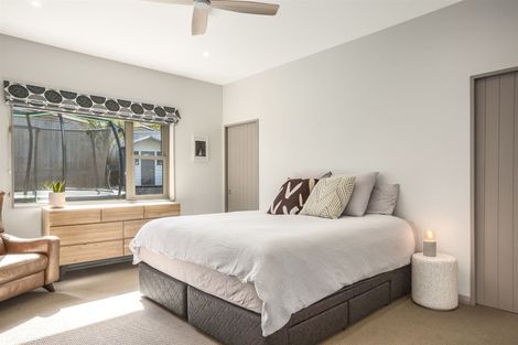 Photo of property in 18 Peel Lane, Aotea, Porirua, 5024