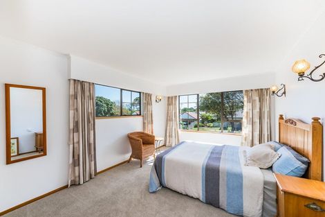 Photo of property in 73 Nimmo Avenue East, Waikanae, 5036