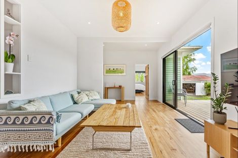 Photo of property in 8 Old Kaipara Road, Kaipara Flats, Warkworth, 0981