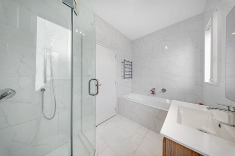 Photo of property in 26 Survila Street, Takanini, 2110