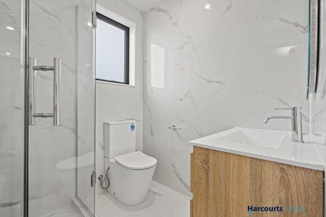 Photo of property in 32 Whare Kauri Road, Papakura, 2110