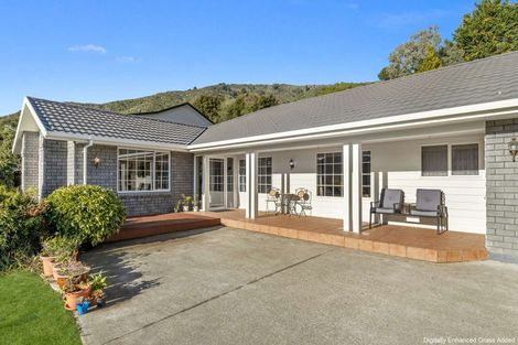 Photo of property in 22 Rimu Terrace, Waikawa, Picton, 7220