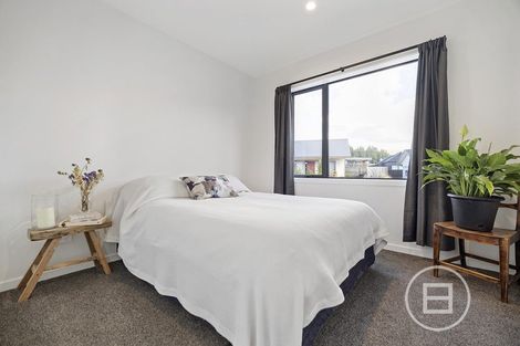 Photo of property in 18 Scurr Terrace, Wanaka, 9305