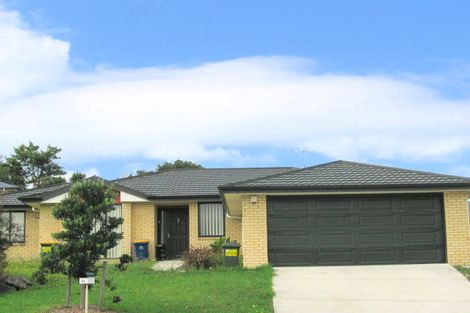 Photo of property in 35 Nimstedt Avenue, Oteha, Auckland, 0632