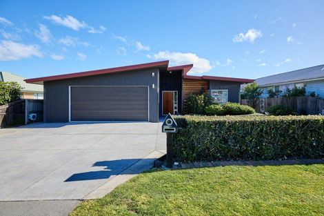 Photo of property in 51 Kotuku Road, South Bay, Kaikoura, 7300