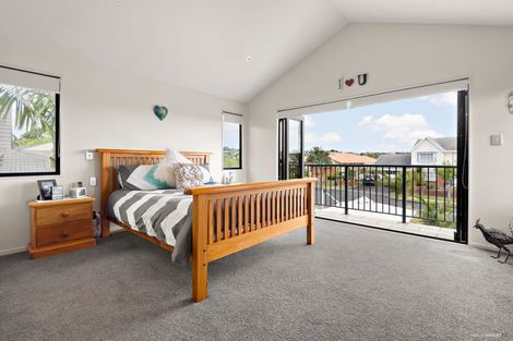 Photo of property in 48a Picasso Drive, West Harbour, Auckland, 0618
