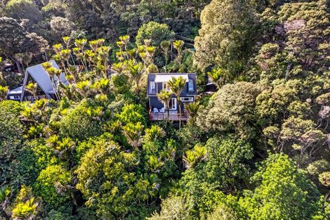 Photo of property in 33 Tainui Road, Titirangi, Auckland, 0604