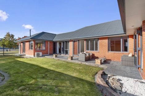 Photo of property in 34 Alpine View Lane, Parklands, Christchurch, 8083