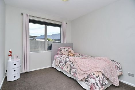 Photo of property in 35a Bayswater Crescent, Bromley, Christchurch, 8062