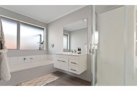 Photo of property in 6 Somerville Lane, Brightwater, 7022