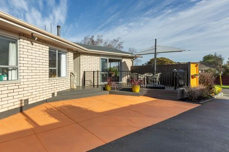 Photo of property in 24 Jenkins Avenue, Redwood, Christchurch, 8051