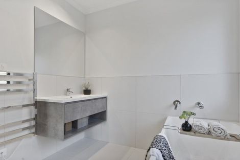 Photo of property in 24 Drower Glen, Flagstaff, Hamilton, 3210