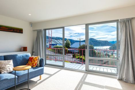 Photo of property in 9 Russell Street, Picton, 7220