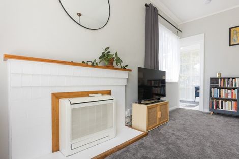 Photo of property in 3 Anderson Street, Hokowhitu, Palmerston North, 4410