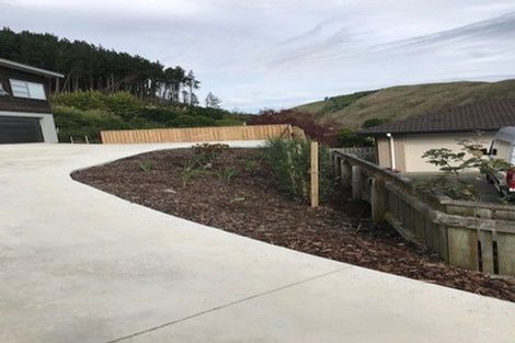 Photo of property in 9 Hihi Place, Waikanae, 5036