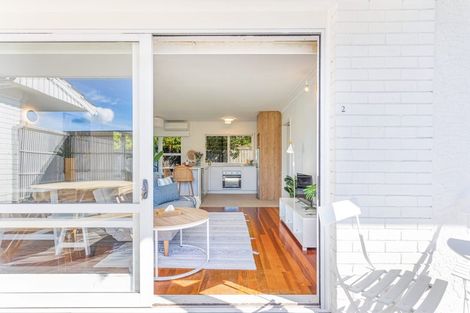 Photo of property in 2/7 Onepoto Road, Hauraki, Auckland, 0622