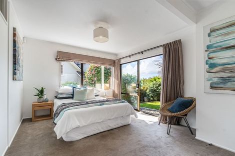 Photo of property in 2/114 Ocean View Road, Northcote, Auckland, 0627