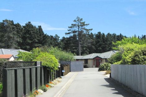 Photo of property in 61 Orlando Crescent, Waimairi Beach, Christchurch, 8083