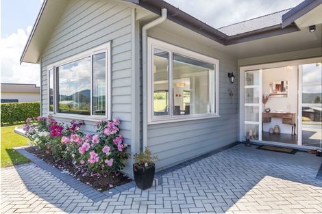 Photo of property in 12 Kestrel Lane, Kinloch, Taupo, 3377