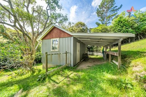Photo of property in 1119 Coast Road, Wainuiomata Coast, Wainuiomata, 5373