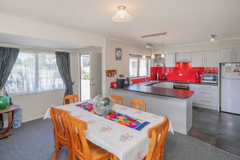 Photo of property in 14 Hanlen Avenue, Waihi Beach, 3611