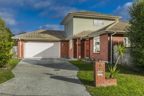 Photo of property in 1 Burton's Drive, Swanson, Auckland, 0614