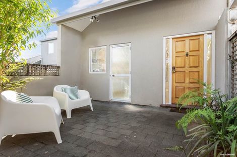 Photo of property in 2/41 Byron Avenue, Takapuna, Auckland, 0622