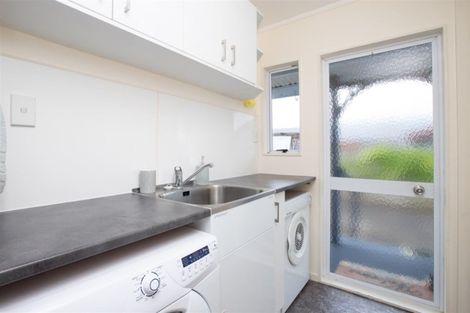 Photo of property in 2 Caesar Roose Drive, Glenview, Hamilton, 3206