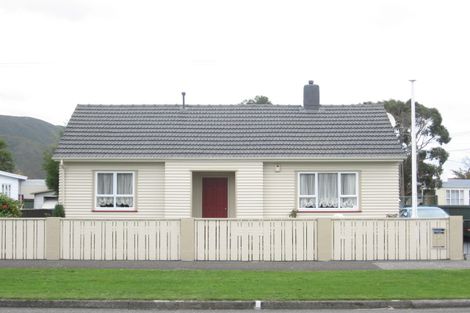 Photo of property in 16 Brees Street, Epuni, Lower Hutt, 5011