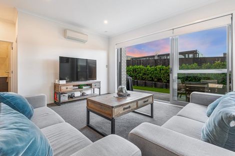 Photo of property in 7 Te Aho Matua Road, Hobsonville, Auckland, 0616