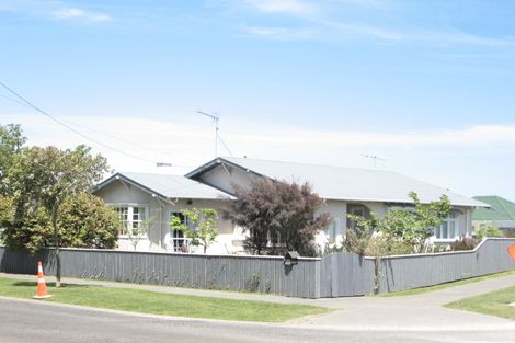 Photo of property in 43 Grey Street, College Estate, Whanganui, 4500