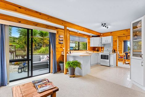 Photo of property in 2/301 Sunset Road, Sunnynook, Auckland, 0632