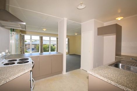 Photo of property in 76 Oakdale Road, Mount Roskill, Auckland, 1041