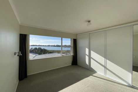 Photo of property in 38a Churchill Road, Murrays Bay, Auckland, 0630