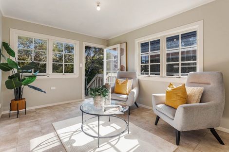 Photo of property in 137 Brian Crescent, Stanmore Bay, Whangaparaoa, 0932