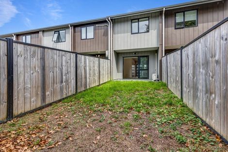 Photo of property in 13 Eileen Newey Place, Henderson, Auckland, 0612